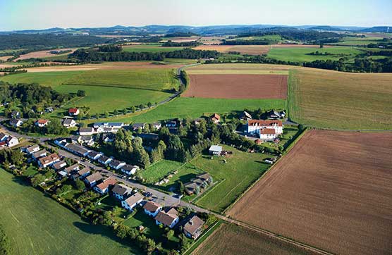 Bauernhofurlaub Eifel - Luftbild Haus Wiesengrund